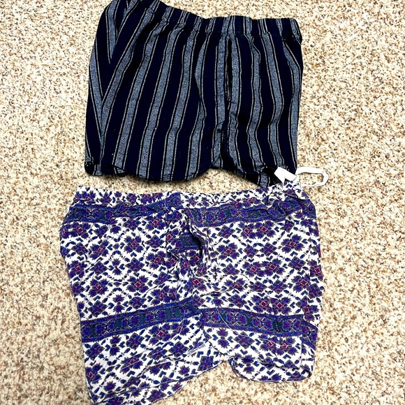 Brandy Melville shorts bundle #2 - Picture 3 of 5